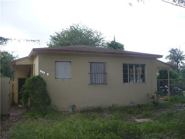 1st image of 10150 NW 21st Ct