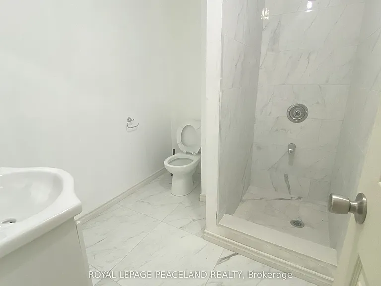 25 Digby Cres #BASEMENT — Photo 8