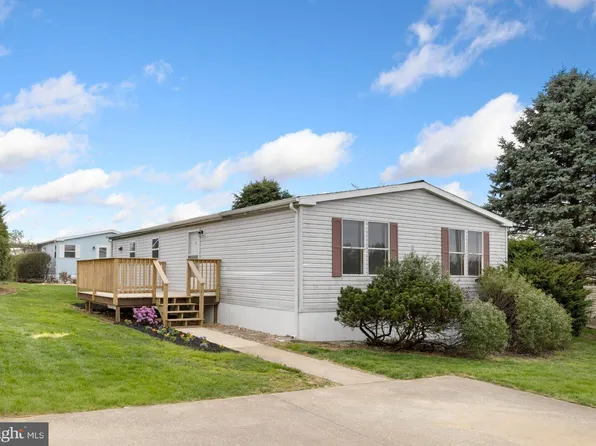 2 Daniel Ave, Lebanon, PA 17042