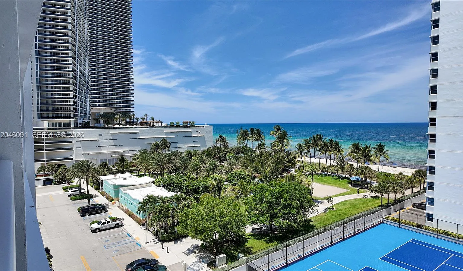 La Mer Estates West Condo — Photo 2