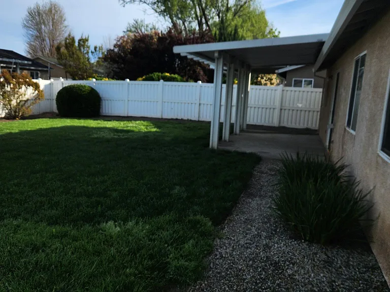 3360 Southwood Dr — Photo 8