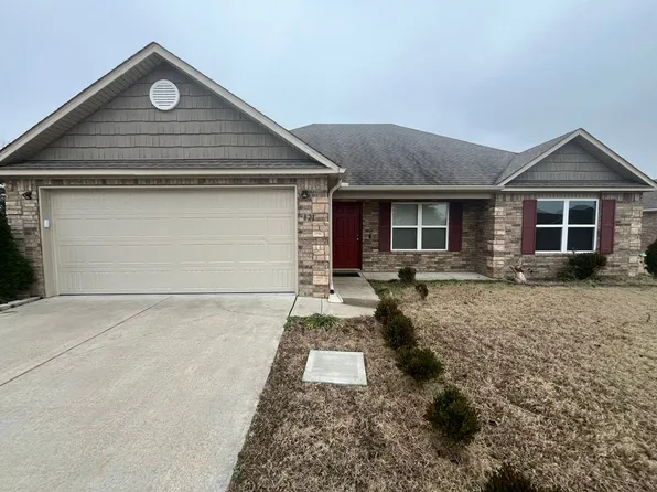 821 Richland Creek Ave, Elkins, AR 72727