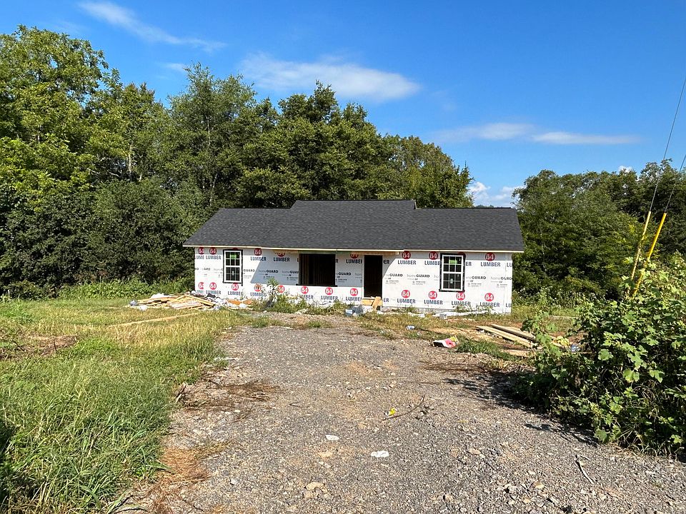 1st image of 409 Southern Red Oak Dr