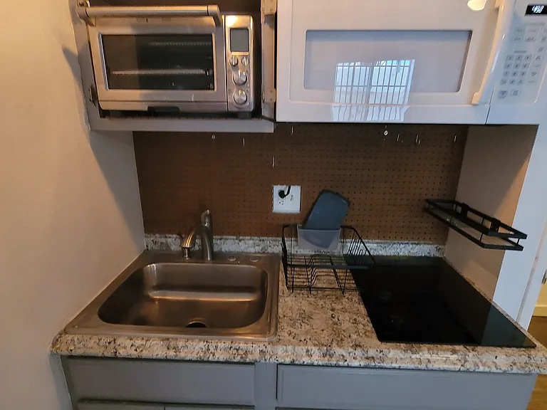 1130 W 30th St #3A — Photo 5