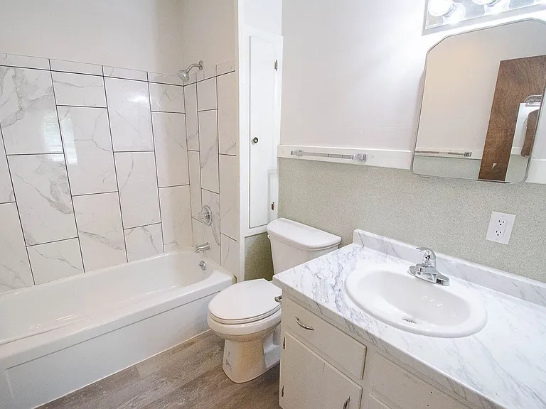 440 Church Ave — Photo 9
