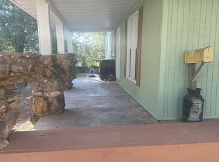 402 W 4th St, Willow Springs, MO 65793