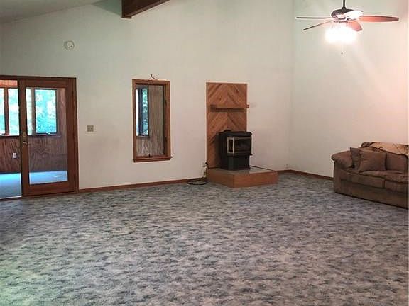 3rd image of 2231 Herman St