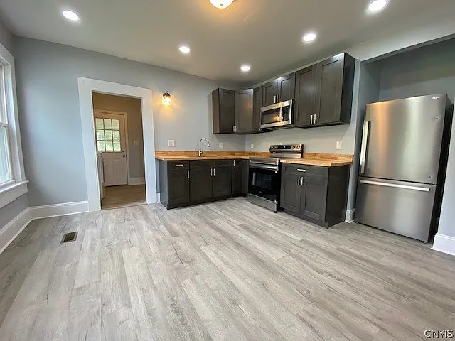 123 Barlow St #1 — Photo 2