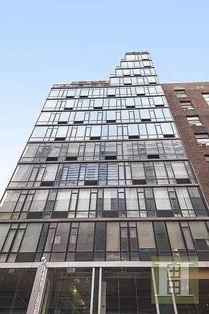 148 E 24th St #3E — Photo 18