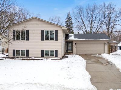 2480 Shryer Ave E, North Saint Paul, MN, 55109