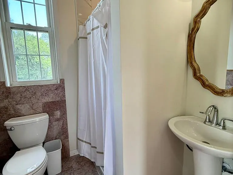 3001 Preston Ave — Photo 18