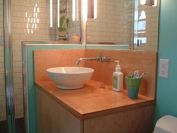 Master bath detail.