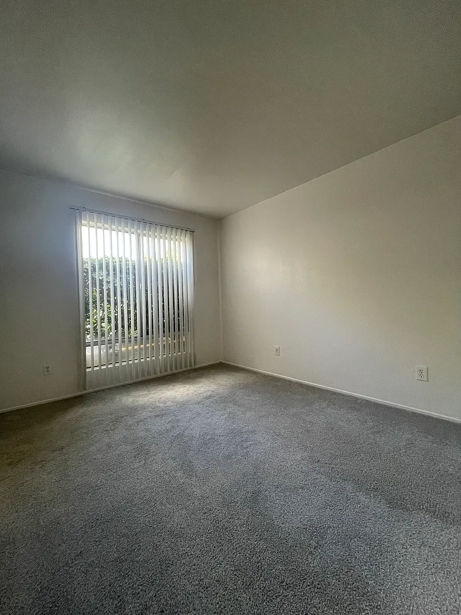 Building Photo - 3318 I St #A