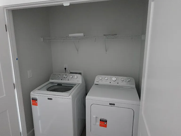 2405 Adrift Rd — Photo 28