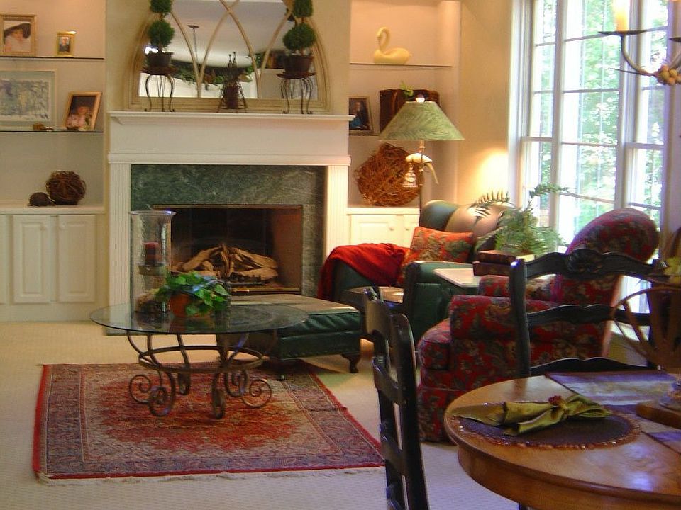 2 Story Family Room