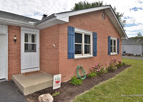 3rd image of 511 Birchwood Dr