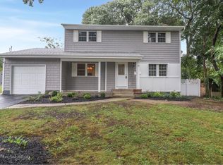 60 Somerset Dr, Commack, NY 11725