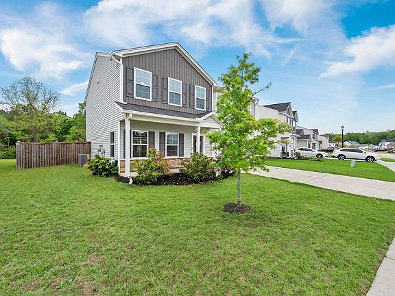 2nd image of 212 Torslanda Ln