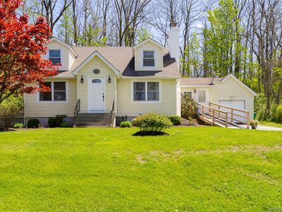 430 North Avenue, Pleasant Valley, NY, 12569