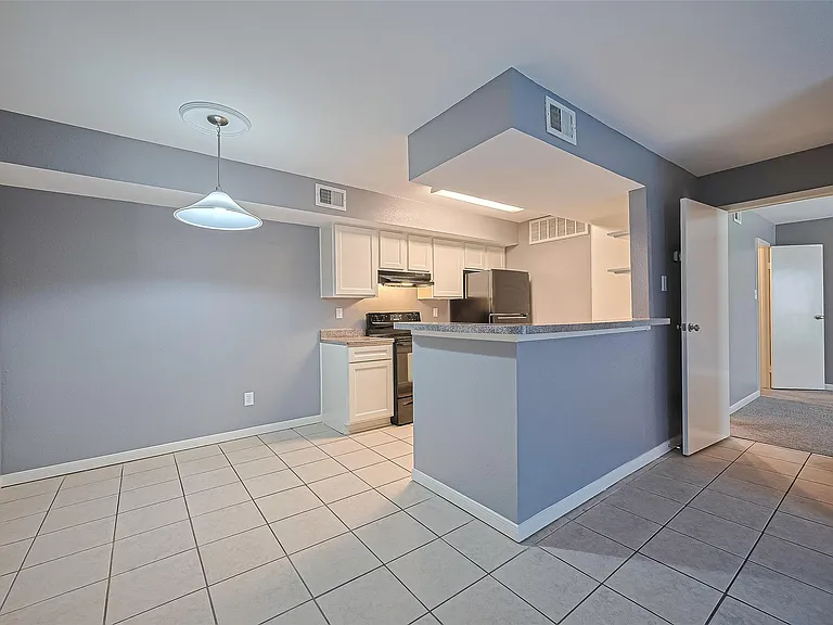 12905 Woodforest Blvd #107 — Photo 21