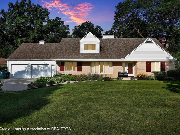 1053 Lantern Hill Dr, East Lansing, MI 48823