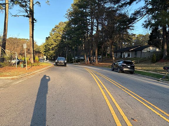 5th image of 5800 Farm Gate Rd