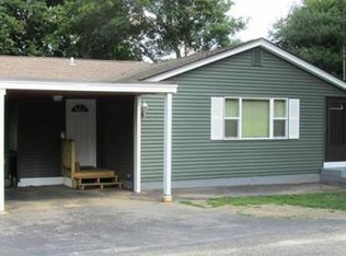 7 Walcott St, Oxford, MA 01540