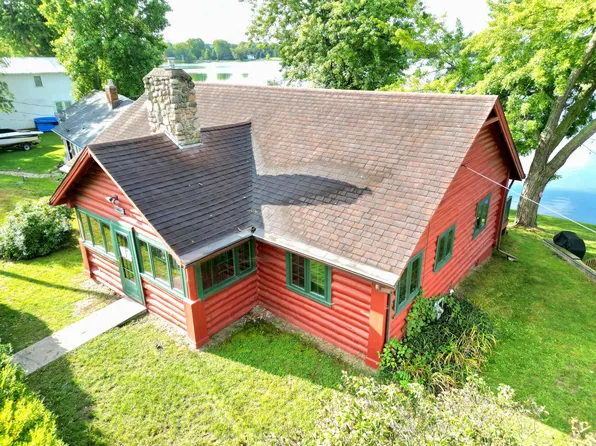 60584 Wallman Dr, Sturgis, MI 49091