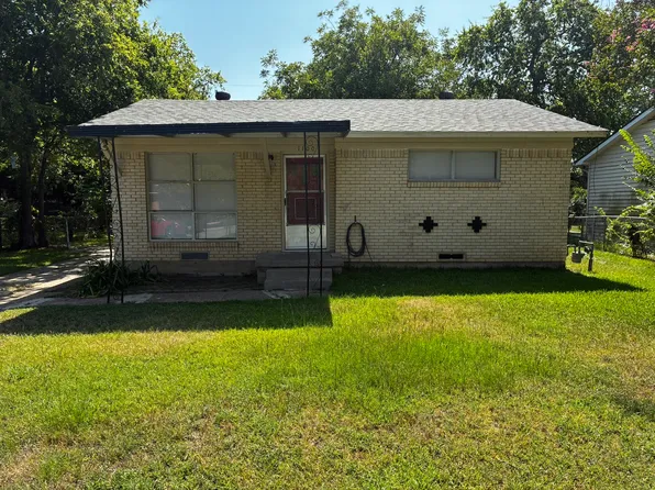 1100 Powell Cir, Mesquite, TX 75149