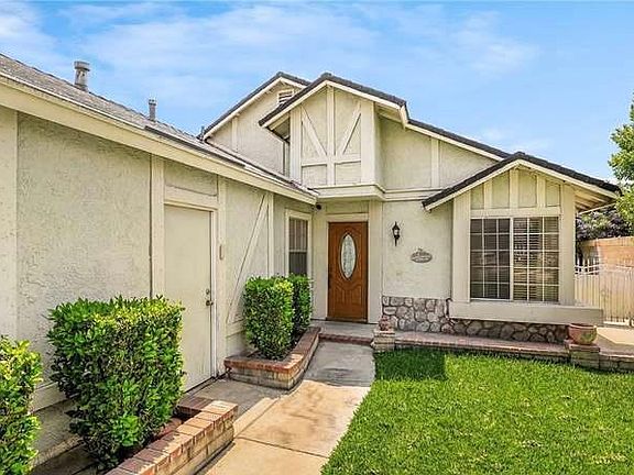 3rd image of 11744 Homewood Pl
