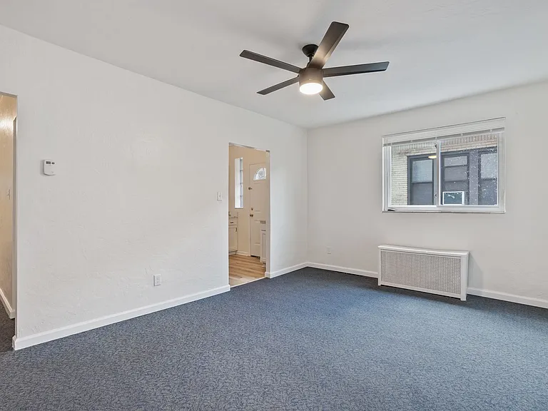 Charming & Fully Updated 2 Bed/1 Bath Home In Heart Of Beechview — Photo 8