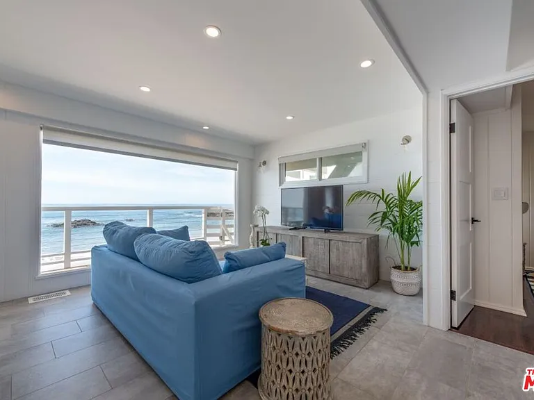 24942 Malibu Rd — Photo 26