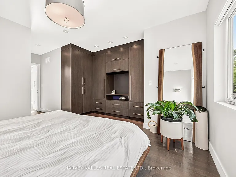 235 Cedarvale Ave — Photo 21