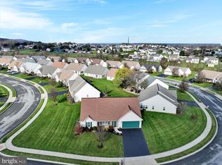 125 S Cacoosing Dr, Sinking Spring, PA 19608