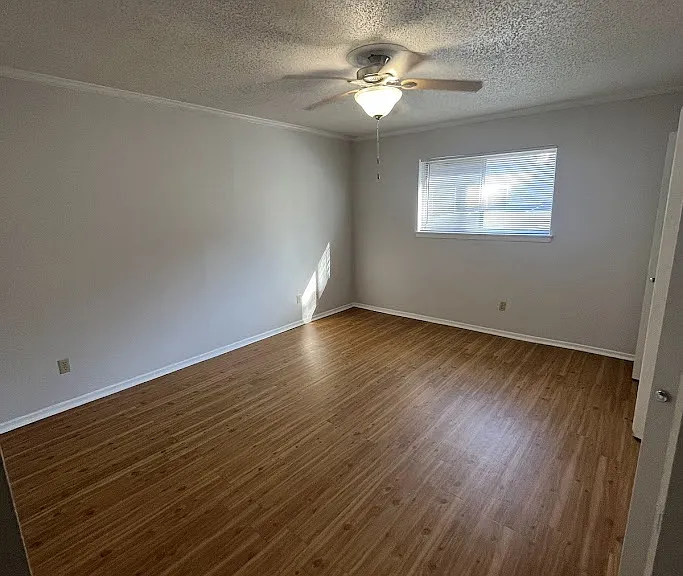 Juniper Springs Apartments — Photo 159
