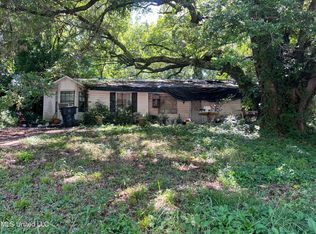 204 Buena Vista Dr, Vicksburg, MS 39180