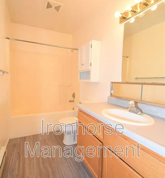 813 W Villard St #71 — Photo 17