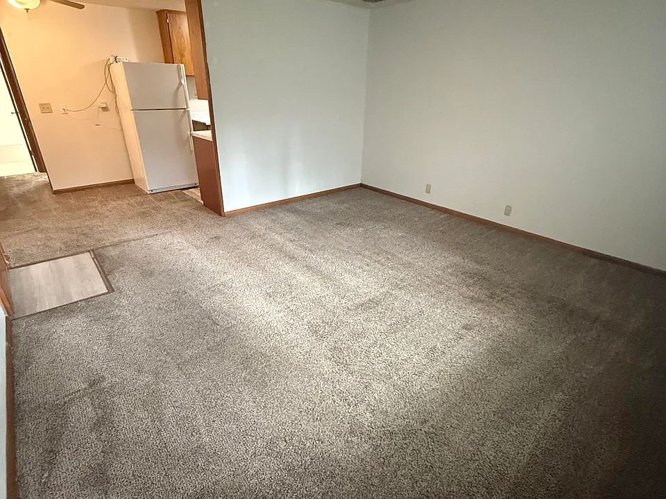 1024 E St #9