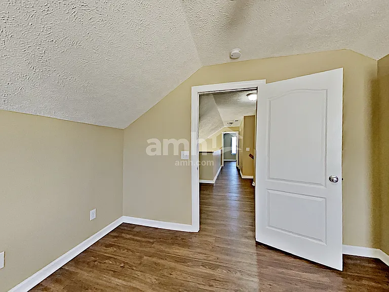 1640 O Green Cv — Photo 11