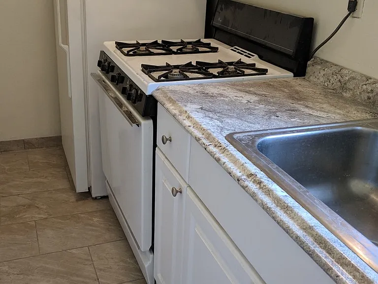 5506 Fifth Avenue — Photo 25