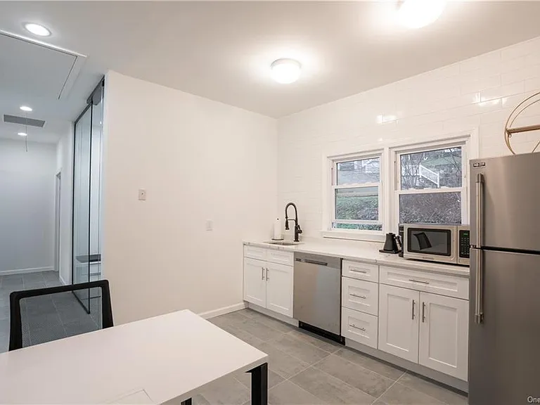 49 Conklin Ave — Photo 14