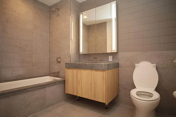 Rented by USWOO Realty | media 4