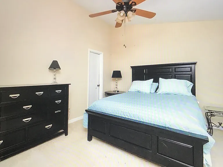 104 Harbor Lights Dr — Photo 5