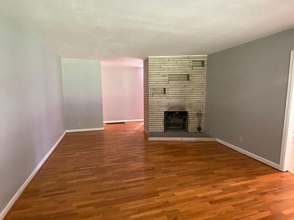 2nd image of 156 Pinehurst Dr
