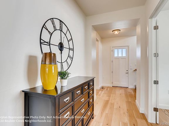 3rd image of 303 S 1st Ave