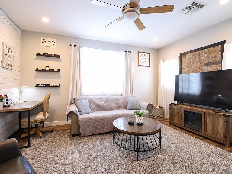 7444 S 30th Ter — Photo 20