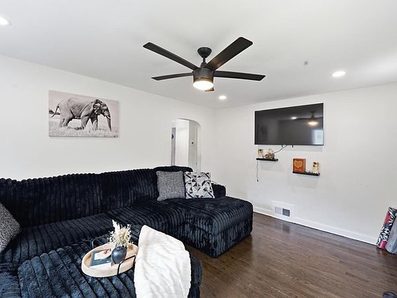 5th image of 4555 N 39th STREET