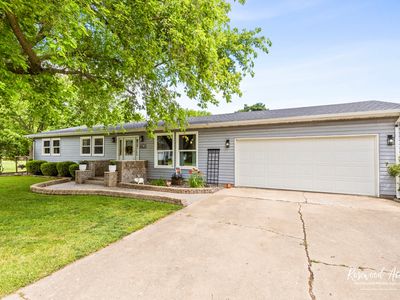 601 E Washington St, Ashkum, IL, 60911