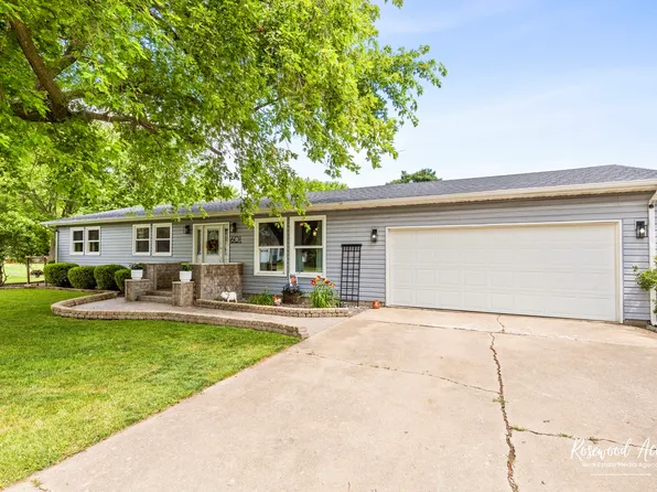 601 E Washington St, Ashkum, IL 60911