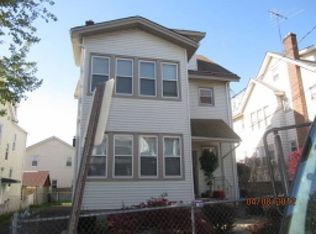 25 Laurel Ave, Irvington, NJ 07111